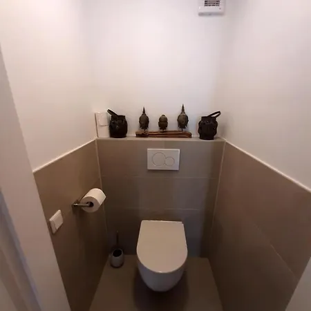 아파트 Beautiful Close To Sea Life 51a *